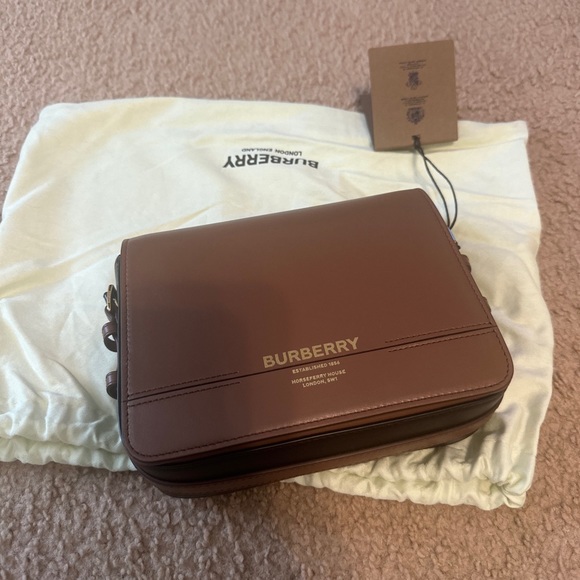 BURBERRY brown Color GRACE calfskin Leather convertible Small shoulder bag $1650 - Picture 6 of 8